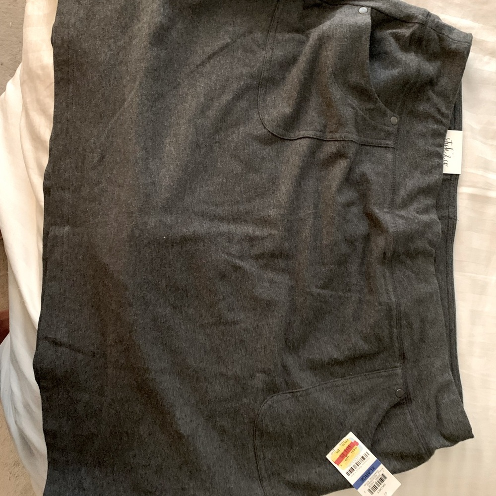 NWT STYLE & CO PAIR OF SKORTS (SKIRT OVER SHORTS). SIZE XL.